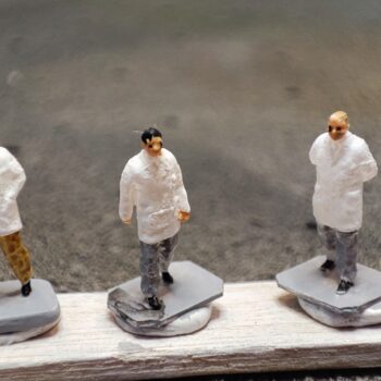 Painting 1/144 & 1/100 scale people